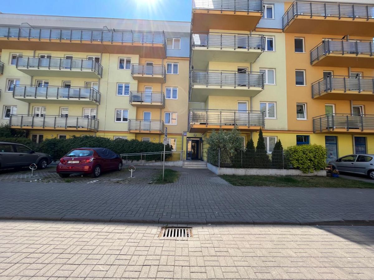 Апартаменти Z Garazem I Ogrodem