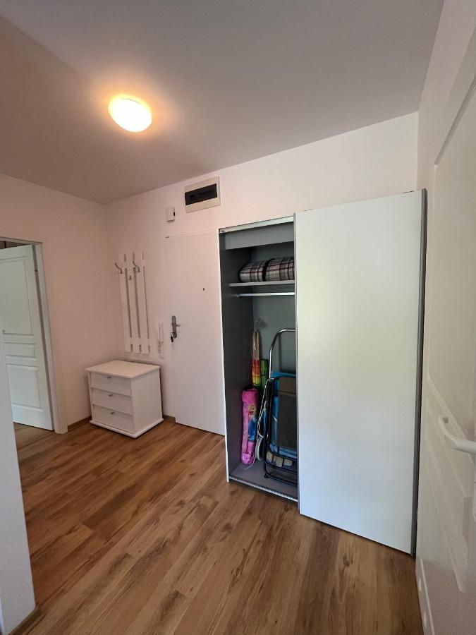 Apartment Z Garazem I Ogrodem